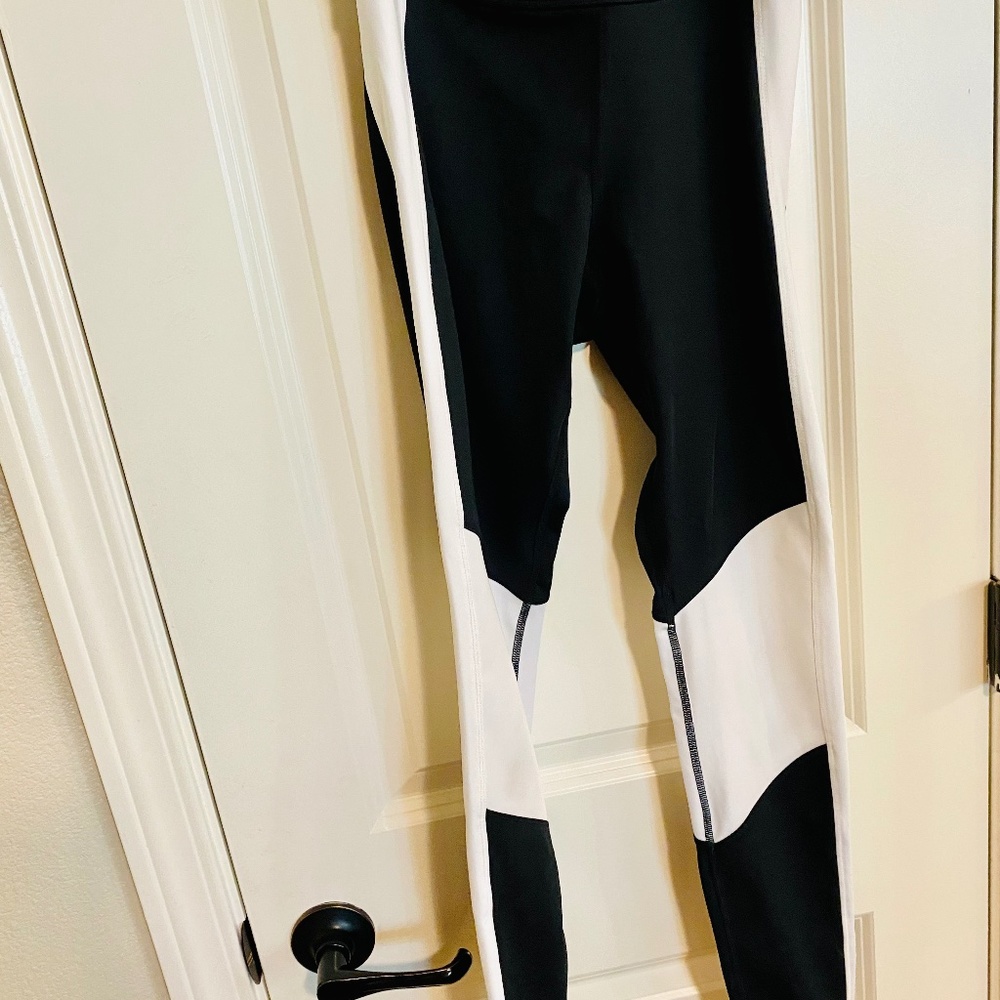 Good American Leggings